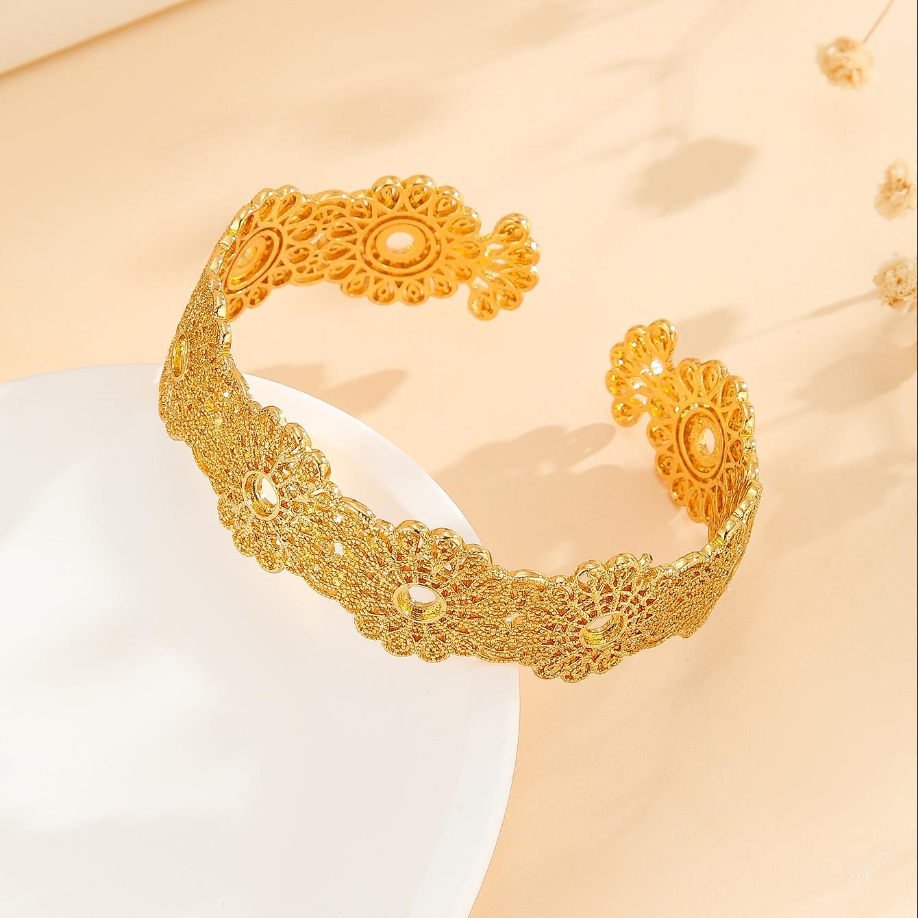 1pcs Luxury Style Gold Bracelet Hollowed